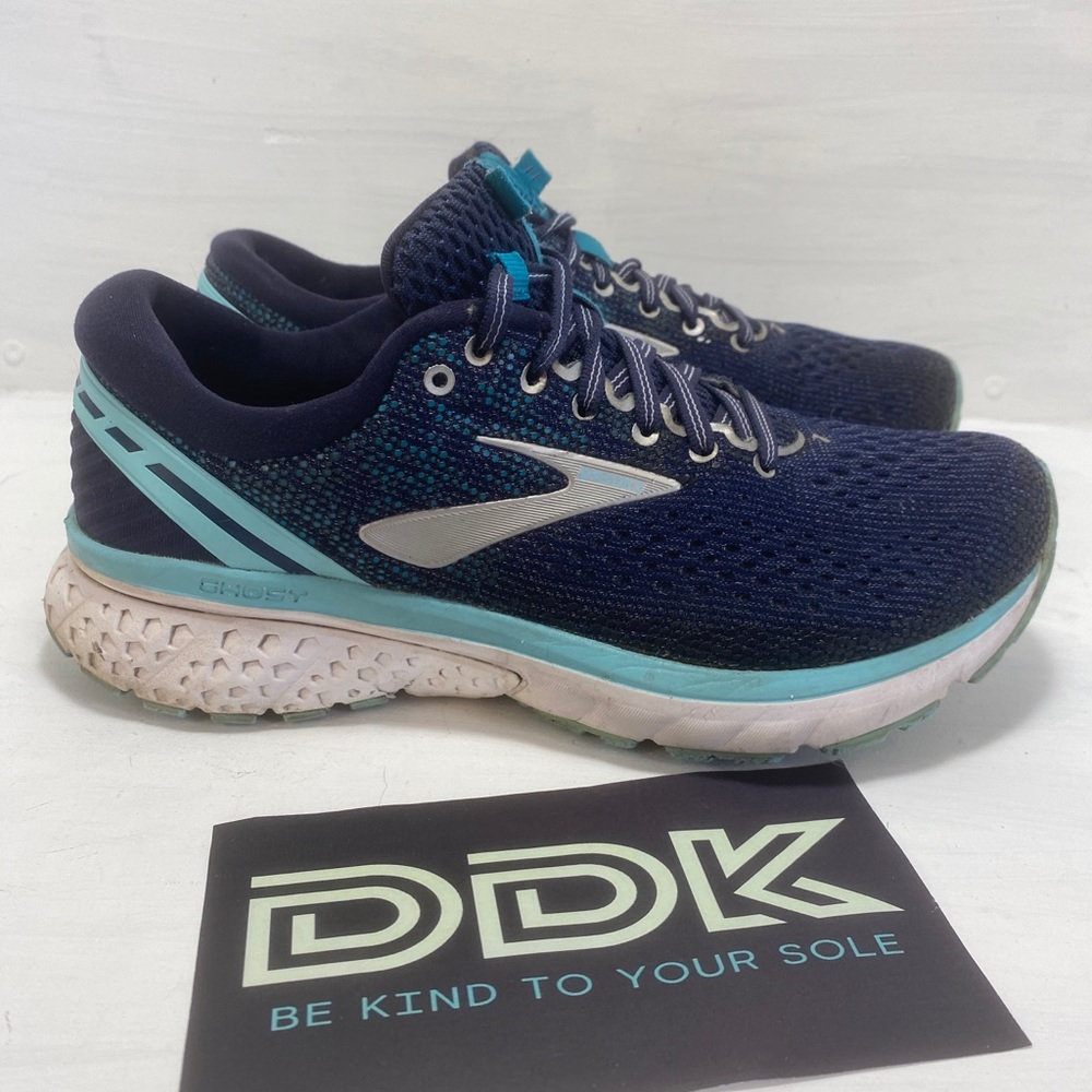 Brooks Ghost 11 Women’s Size 7  Running Shoes
